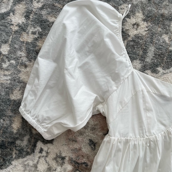 Banana Republic Poof Sleeve Mini - Size S - Picture 4 of 7